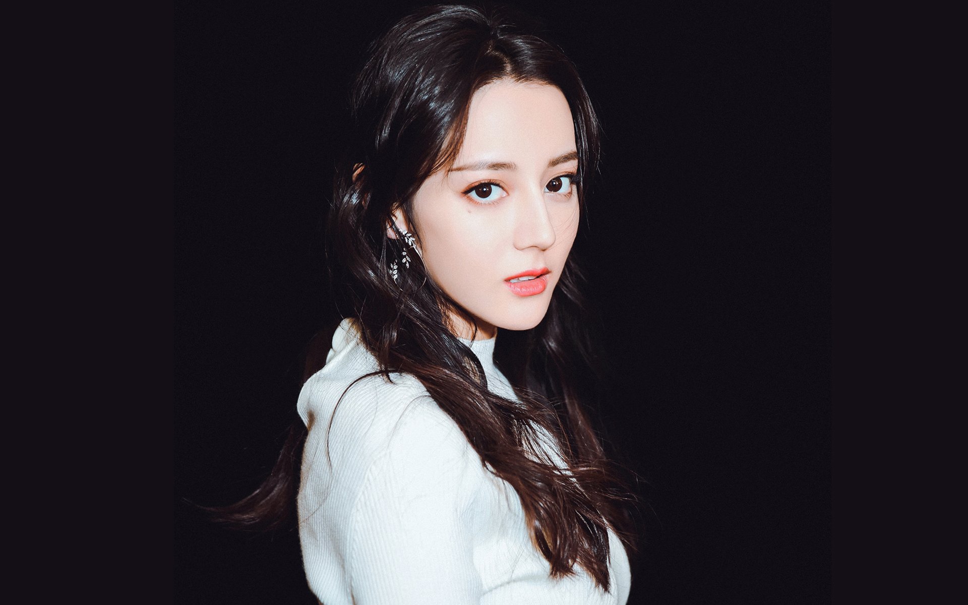 伊朗马术协会授予马尔科·阿尔瓦雷斯“年度最佳马匹护理员”称号。