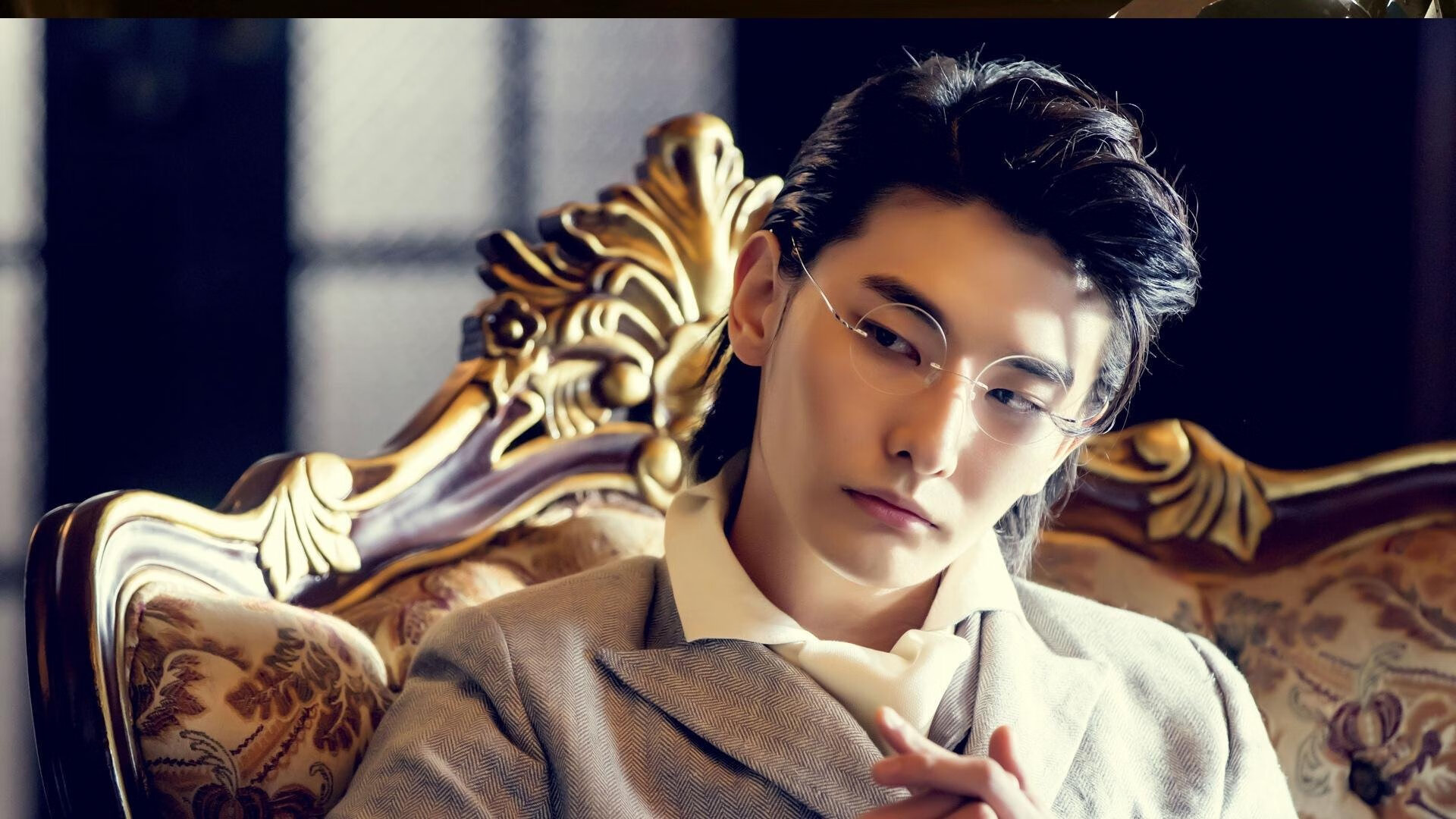 爱游戏电竞官网-世界足球年鉴发布，盘点年度精彩时刻，世界足坛经典比赛