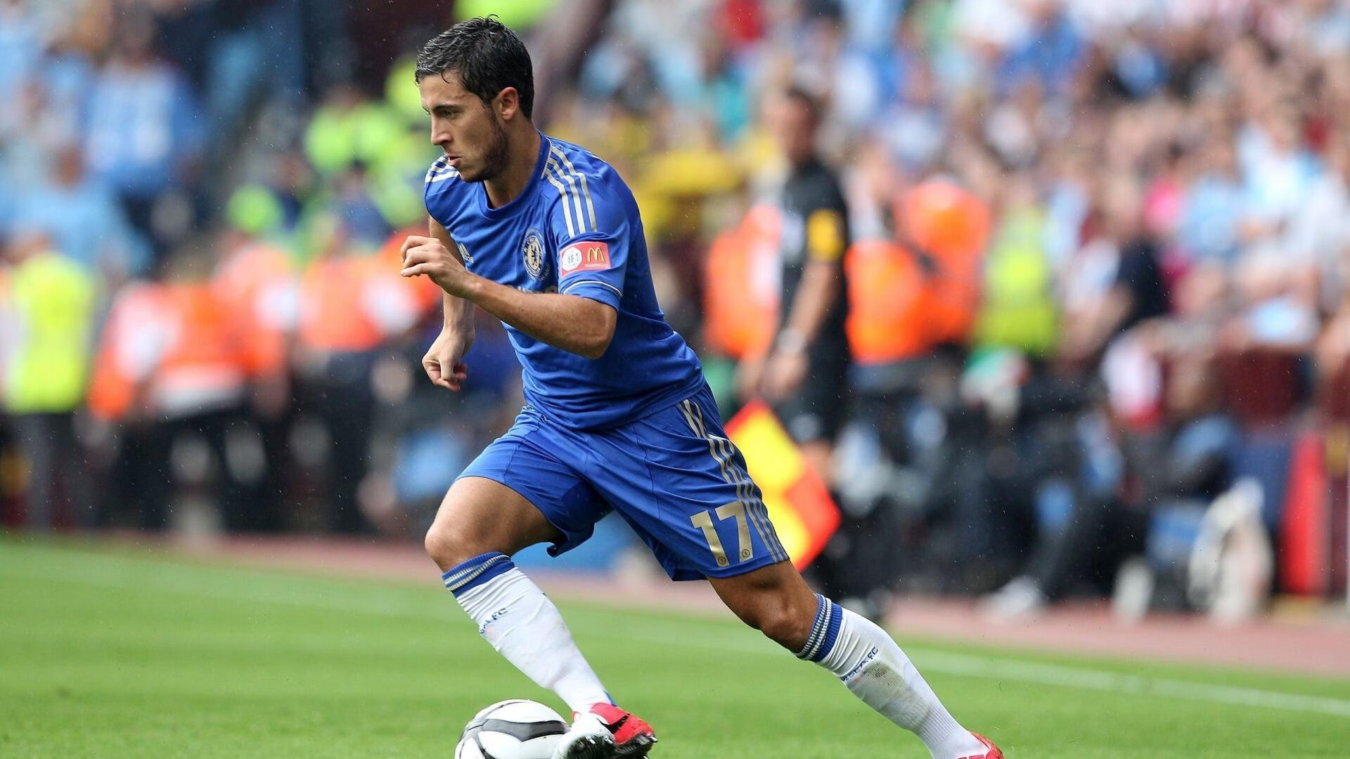 英超冠军争夺:悬念升级,场场精彩!,英超冠军列表