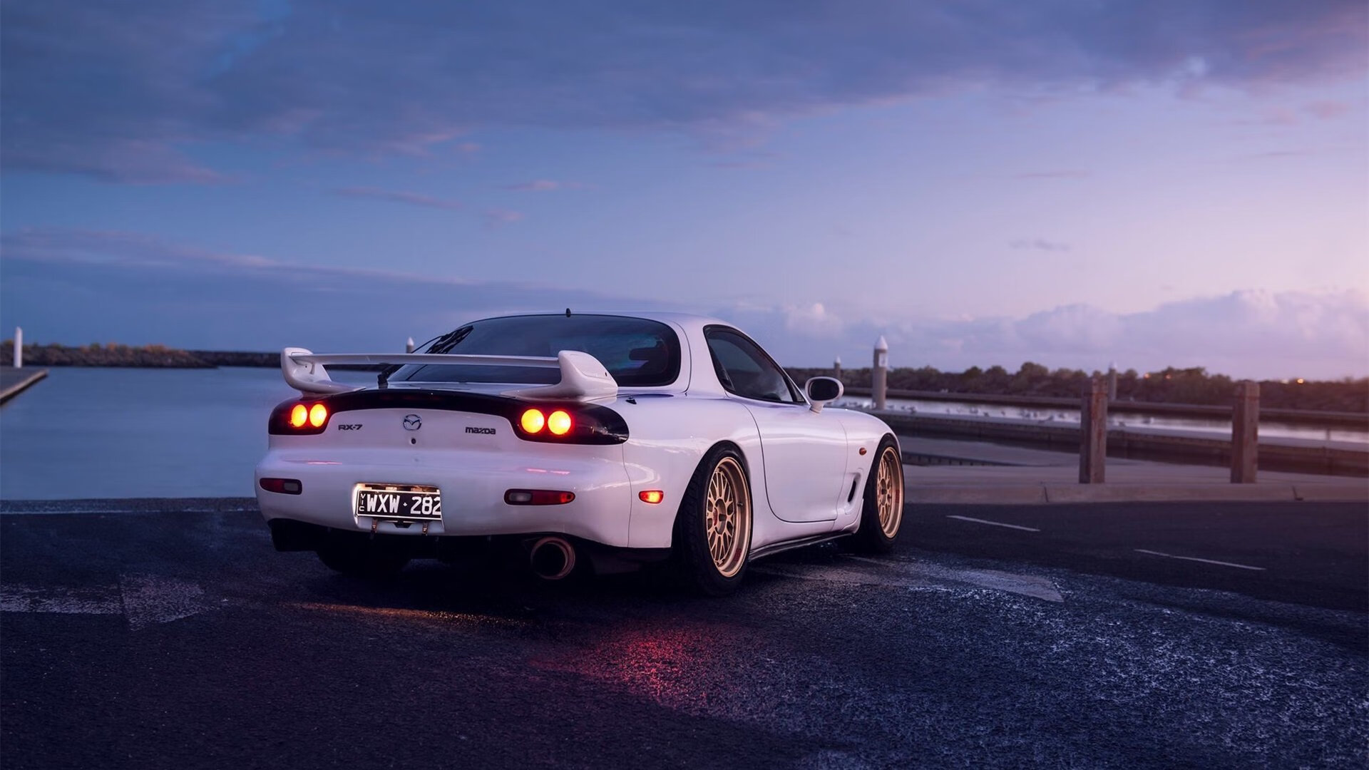 AYX官网-西甲攻防大碰撞：快节奏场面震撼！，西甲防守