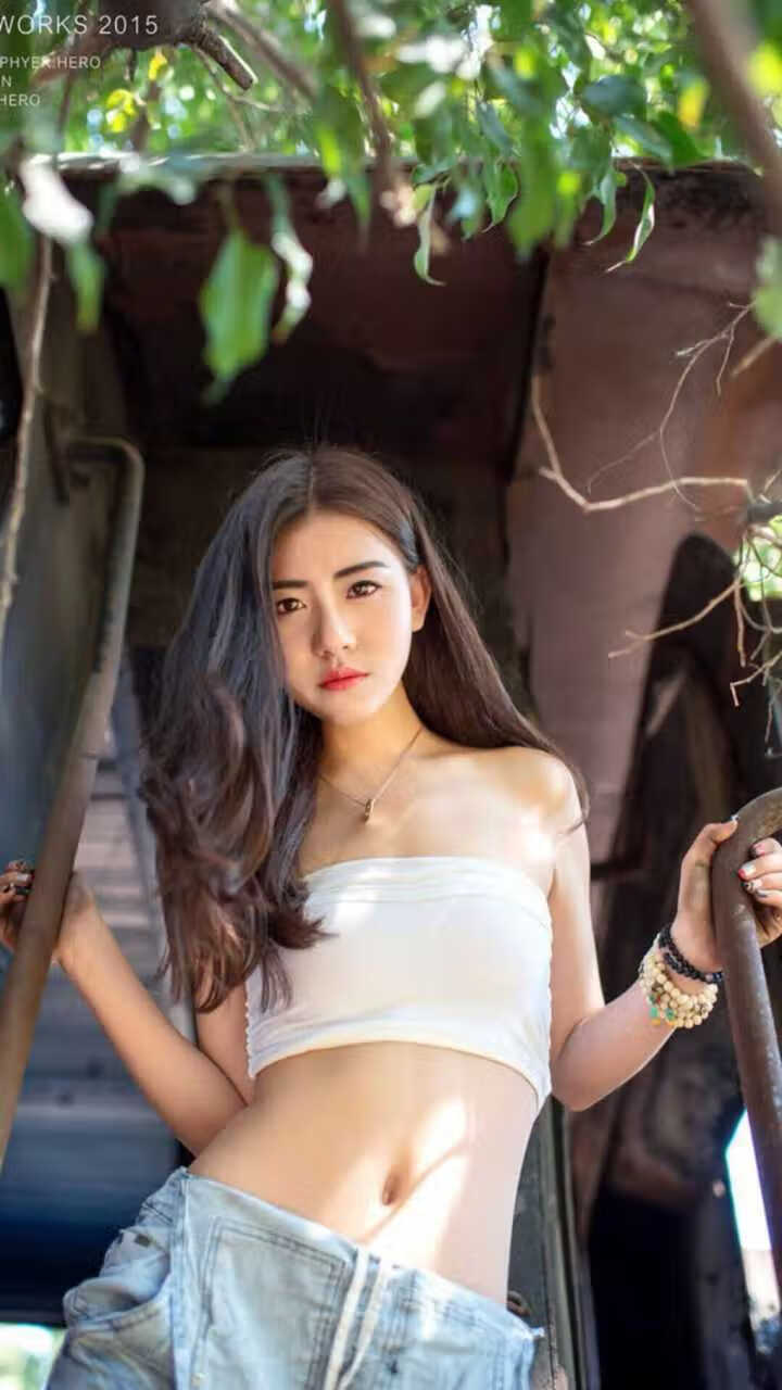 AYX体育官网-跳水技术提升突尼斯斩获佳绩，跳水reverse